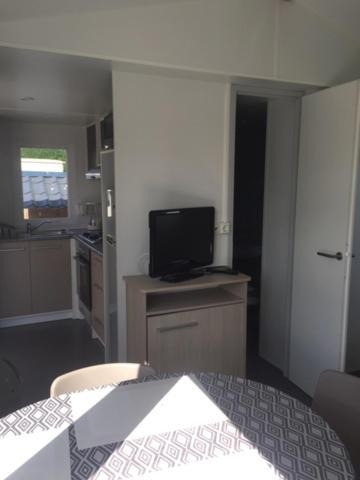 Mobile-Home 100M Plage Utah Mme Surget Сент-Мари-дю-Мон Экстерьер фото